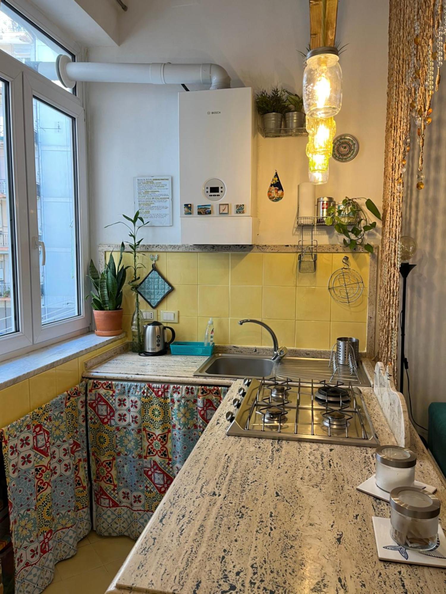 Casa Vacanze Seahorse Salerno Eksteriør bilde